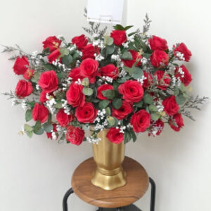 30 Red Rose Vase