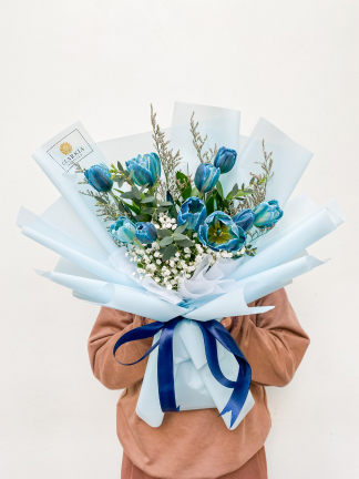 5 Tulip Biru Tua