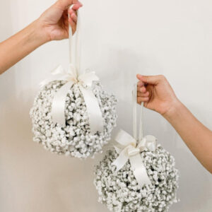 Baby's Breath Ball