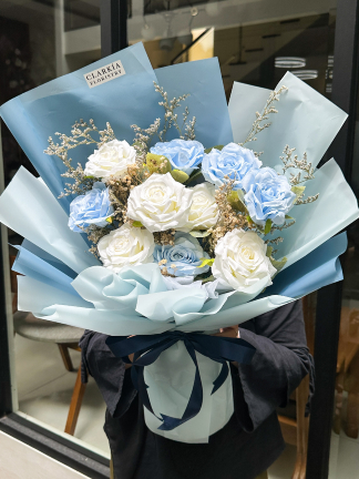 10 Rose Soft Blue White