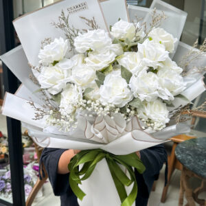 20 Rose White