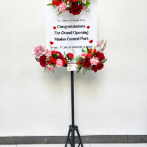 Pink Red Acrylic Flower Board