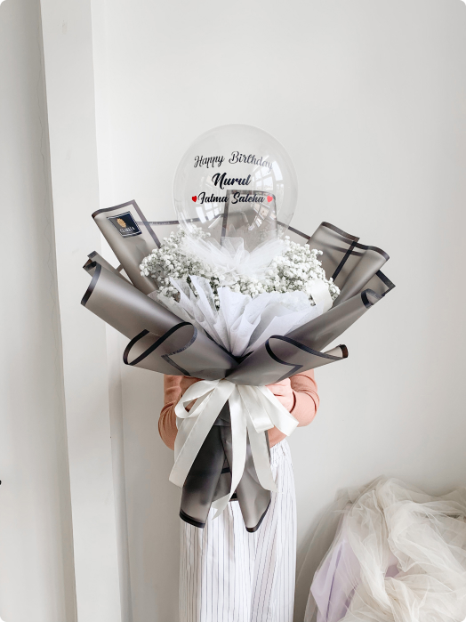 Baby’s Breath + Balloon