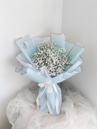 Medium Baby's Breath in Blue